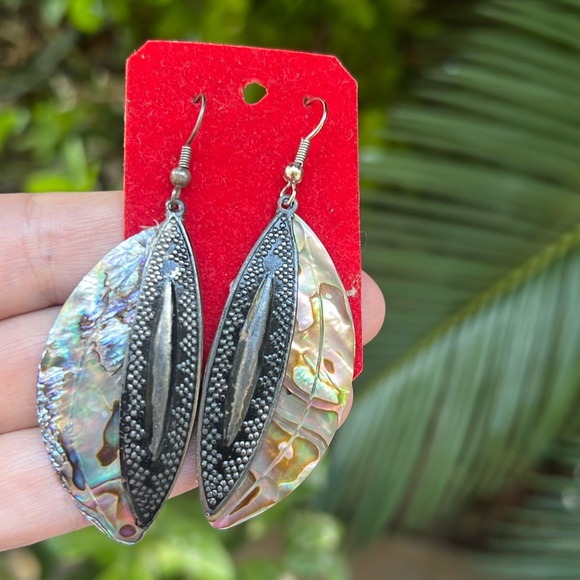 Vintage Abalone Shell Teardrop Earrings - Picture 16 of 16